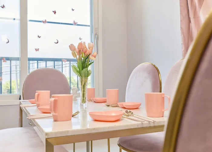 Pink 4 Bedroom Apartment