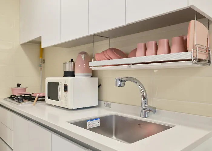 Pink 4 Bedroom Apartment