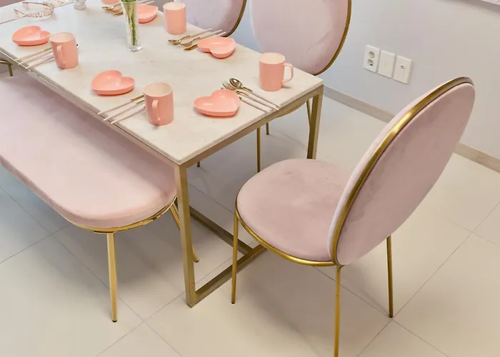 Pink 4 Bedroom Seoul