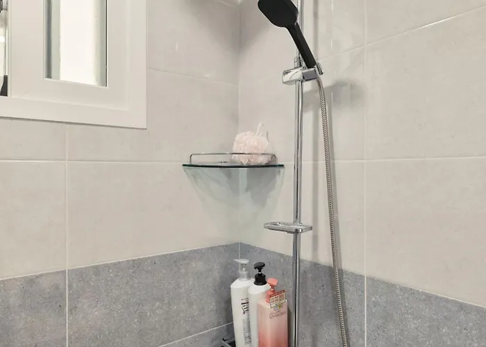 Pink 4 Bedroom Apartment Seoul